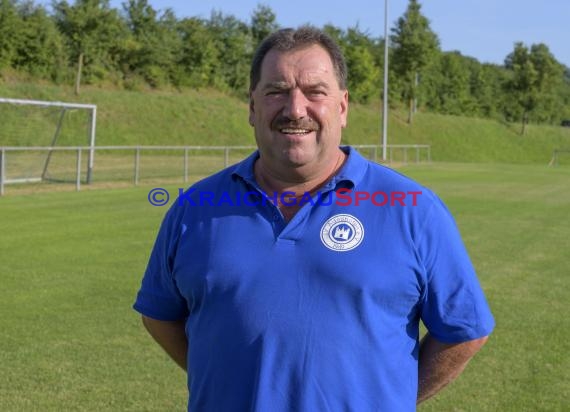 Mannschaftsfoto Saison 2019/20 Fussball Sinsheim - SV Adelshofen (© Kraichgausport / Loerz)